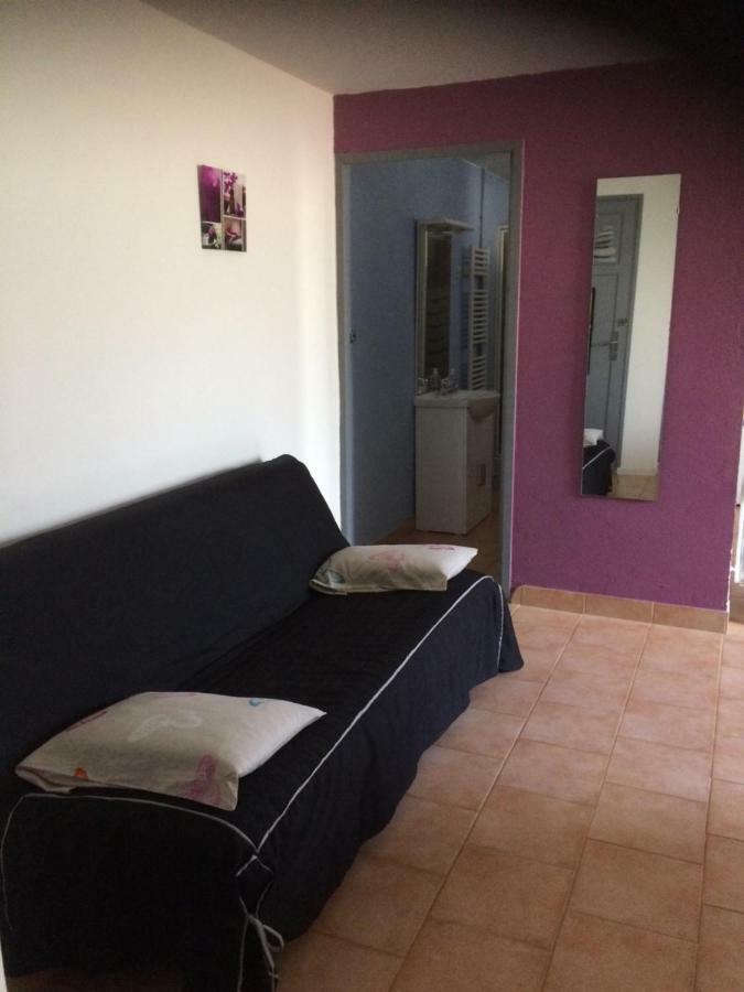 Appartement / Gite Les Papillons Lablachere Luaran gambar