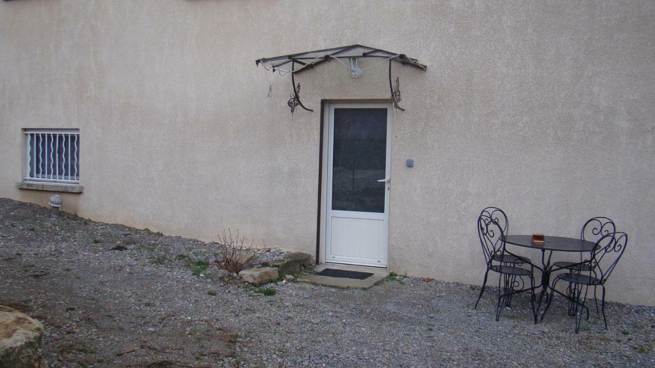 Appartement / Gite Les Papillons Lablachere Luaran gambar